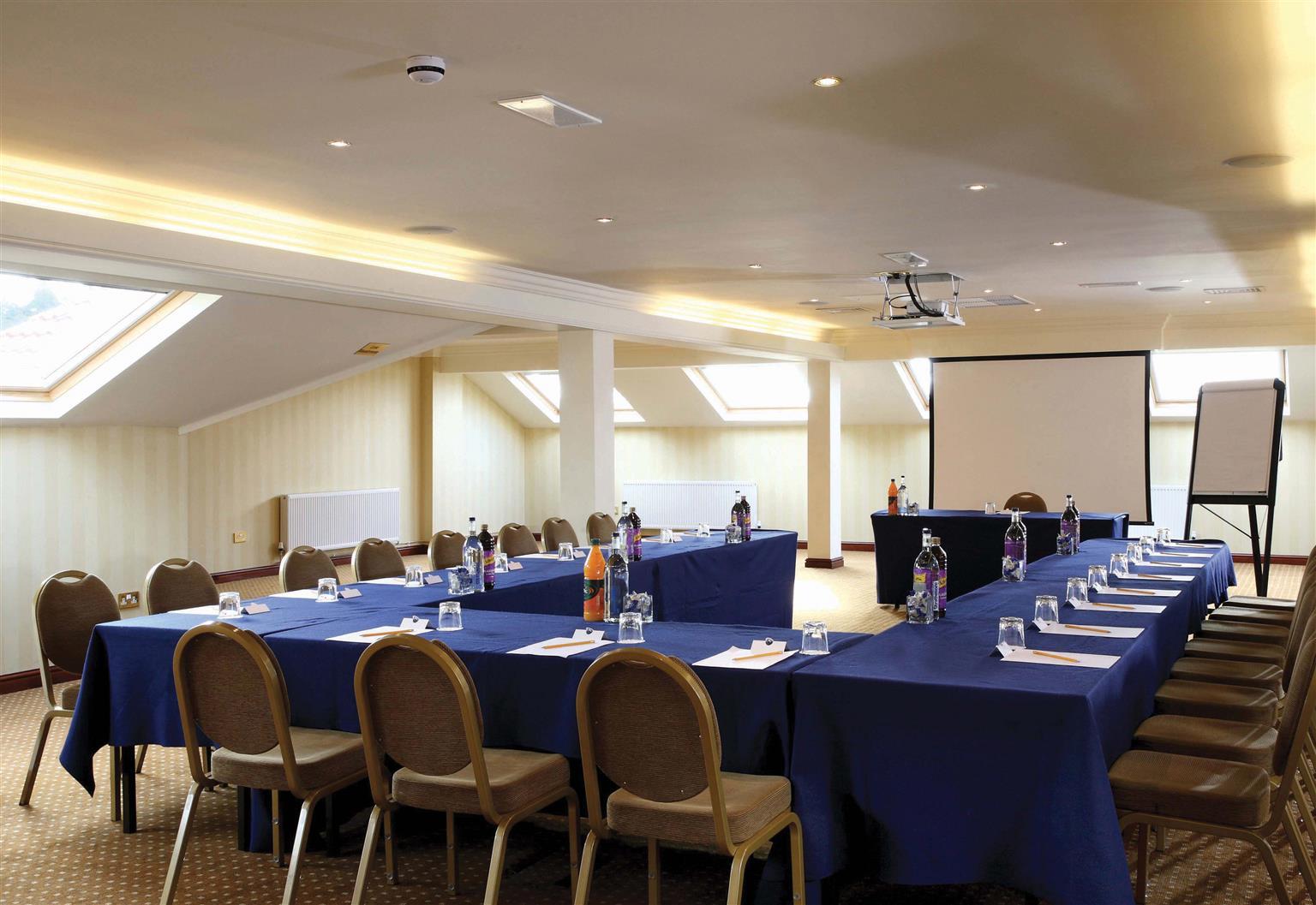 Best Western Rockingham Forest Hotel Corby Ngoại thất bức ảnh